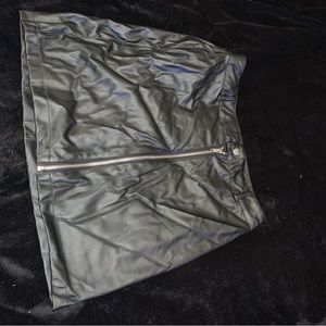 Black leather skirt, size L